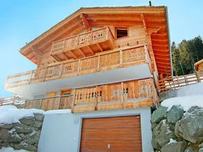 A Luxurious 12 Person Chalet With Superb View - Image 5