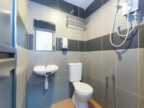 OYO 425 Hotel GS Inn - Image 1