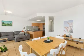 BEACH BLISS LUXURIOUS APARTMENT with POOL - Image 4