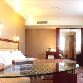Mingren Hotel Xichang - Image 2
