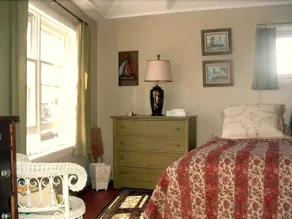 Harborside Cottage - One Bedroom Home - Image 2
