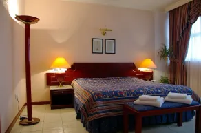Bellevue Hotel And Resort - Image 3