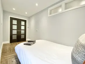 Spacious 4 Bedroom Apt Near West End Glasgow - Image 3