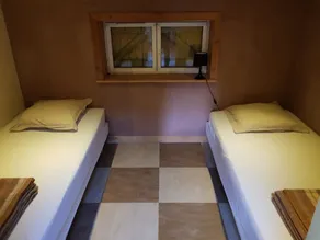 Chalet With 3 Bedrooms in Saint-pons-de-thomières, With Wonderful Moun - Image 4