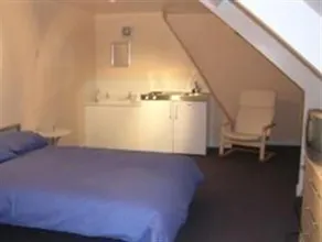 Athol House - Image 2