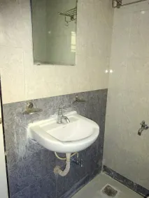 Hotel Stay Inn - Image 2