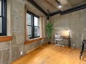 Sterling Suites - Gastown - Image 2