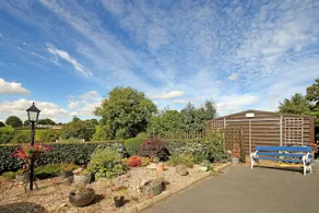 Reades Country House - Image 3