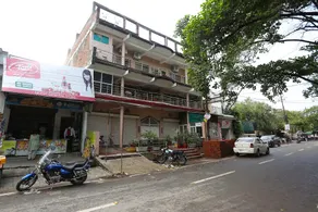 Sara Grand By OYO Rooms - Image 4