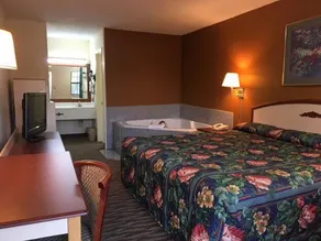 Budget Inn & Suites - Image 5