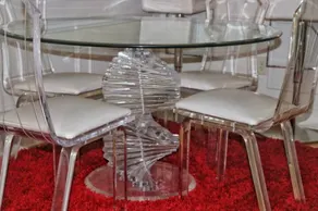 Ravishing Downtown Home - Image 2