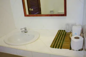 Thaniza Beachfront Resort - Image 4