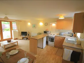 Brook Cottage - Image 4