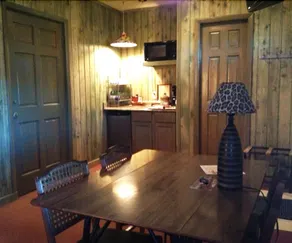The Mountain Motel - Image 4