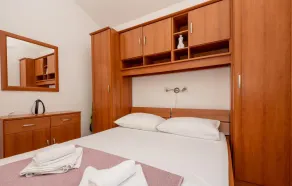 Awesome Apartment in Promajna With Wifi and 1 Bedrooms - Image 3