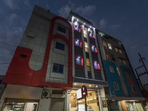 Capital O Hotel Mehar Residency - Image 3