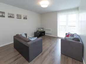 Royal Kingston Apartment - Image 5