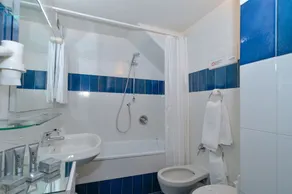 Lido Palace Hotel - Image 4
