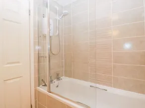 5 Wye Rapid Cottages - Image 2