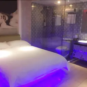Rose Boutique Fashion Hotel - Image 2