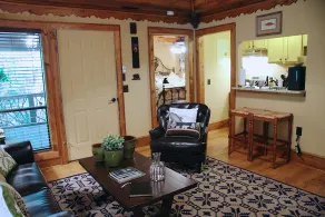 Black Bear Lodge of Sapphire - Image 4