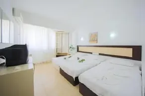 Nora Beach Otel - Image 4