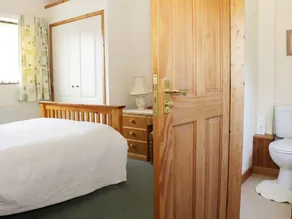 Ragleth Cottage - Image 4