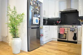 1 Bedroom Flat Near Finsbury Park - Image 5