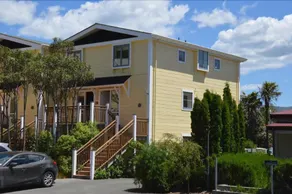 The Bruce Waterfront Apartments - Image 4