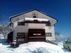 Rental Cottage WHITE RABBIT Madarao Kogen - Image 3