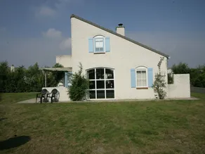 Detached Villa With Fireplace on Texel - Image 5
