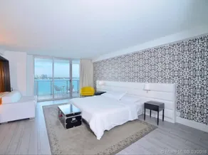 Amazing Place with Pool and Bay View - Image 2