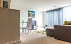 Hamilton Grace - Paramount Apartments - Image 5