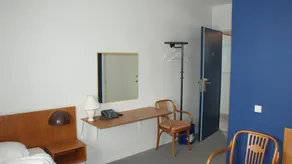 Stiholt Hotel - Image 2