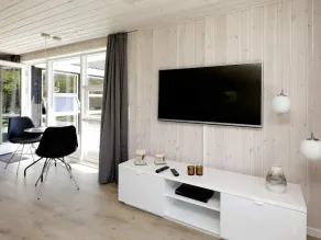 Suave Holiday Home in Vejers Strand near Sea - Image 5