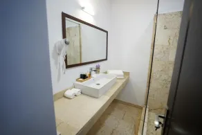 Hotel Aquamarine - Image 2