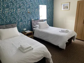 The Roebuck Inn - Image 2