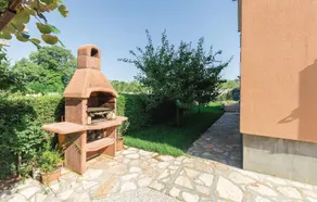 Amazing Home in Tar-vabriga With Wifi and 2 Bedrooms - Image 3