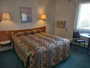 El Rancho Motel - Image 2