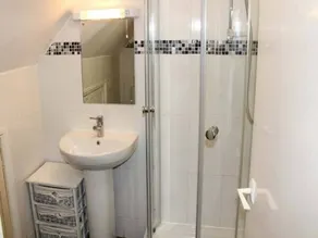 Birch House – Spacious Coastal Retreat in Cromer - Image 4