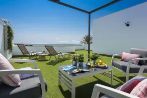 Beautiful 2 Bd House with Terrace & views to the Beach. Pedregalejo - Image 4