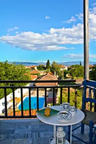Seranides Boutique Hotel - Image 2
