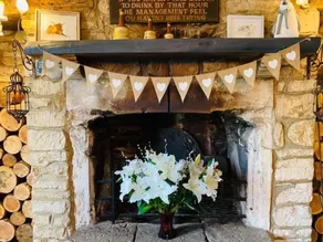 The Rose & Crown Farmhouse & Pub - Image 2