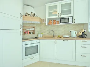 Peaceful Villa in Sveti Lovrec With Swimming Pool - Image 3