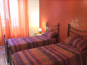 Four Seasons Holiday House - Image 2