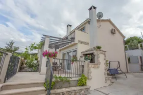 Villa Suzi1 - with pool - Image 5