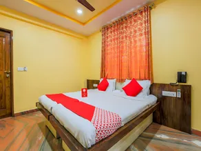 OYO 14779 Meera Motels & Residency - Image 3