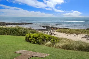 Hearn's Beach House - Image 3