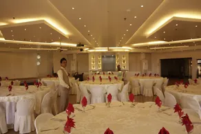 Starview Hotel Naga by ZEN Rooms - Image 5