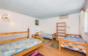 Stunning Home in Stinica With Wifi and 1 Bedrooms - Image 4